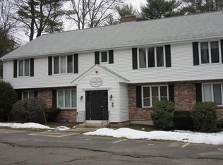 5 Pinebrook Ln APT 4, South Easton, MA 02375