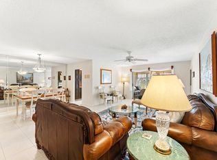 1402 High Point Way SW APT B, Delray Beach, FL 33445