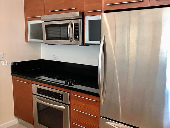 2nd image of 244 Biscayne Blvd APT 1110