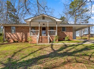 106 Ross Dr, Starr, SC 29684