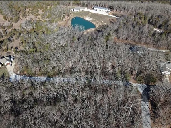 6088 Richmond Dr, Hillsboro, MO 63050