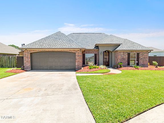 2nd image of 205 Magnolia Knee Dr