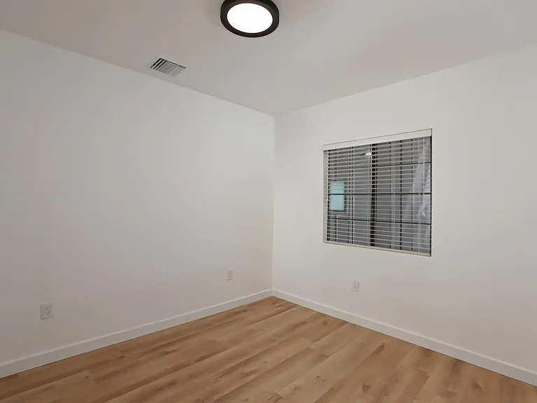 2236 Glendale Blvd #1/2 — Photo 7