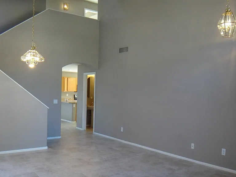 12525 W Reade Ave — Photo 5