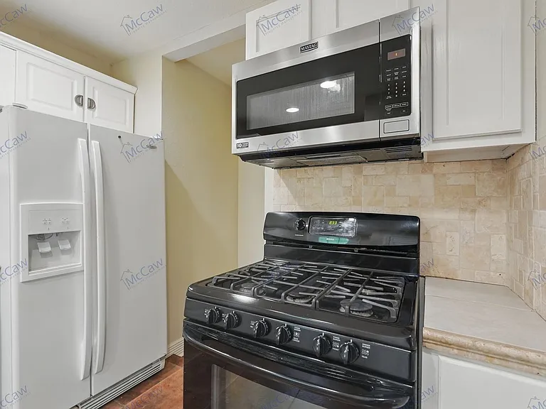 4710 Wateka Dr — Photo 8
