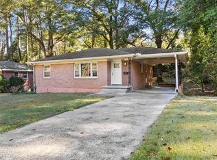 2382 Ridgecrest Ln, East Pt, GA 30344