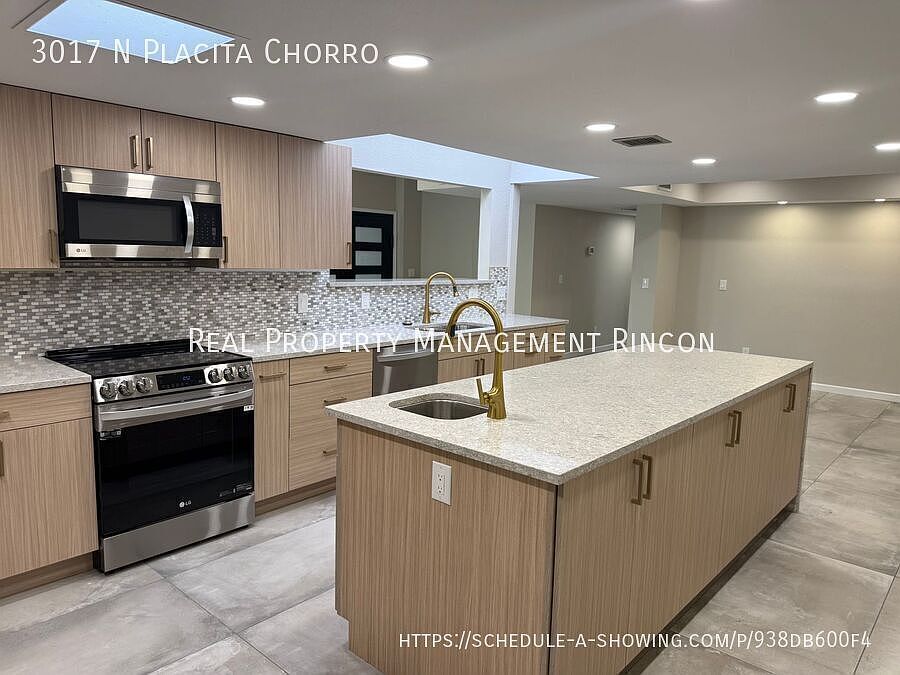 1st image of 3017 N Placita Chorro