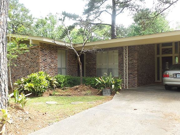 2nd image of 2225 Karen Dr