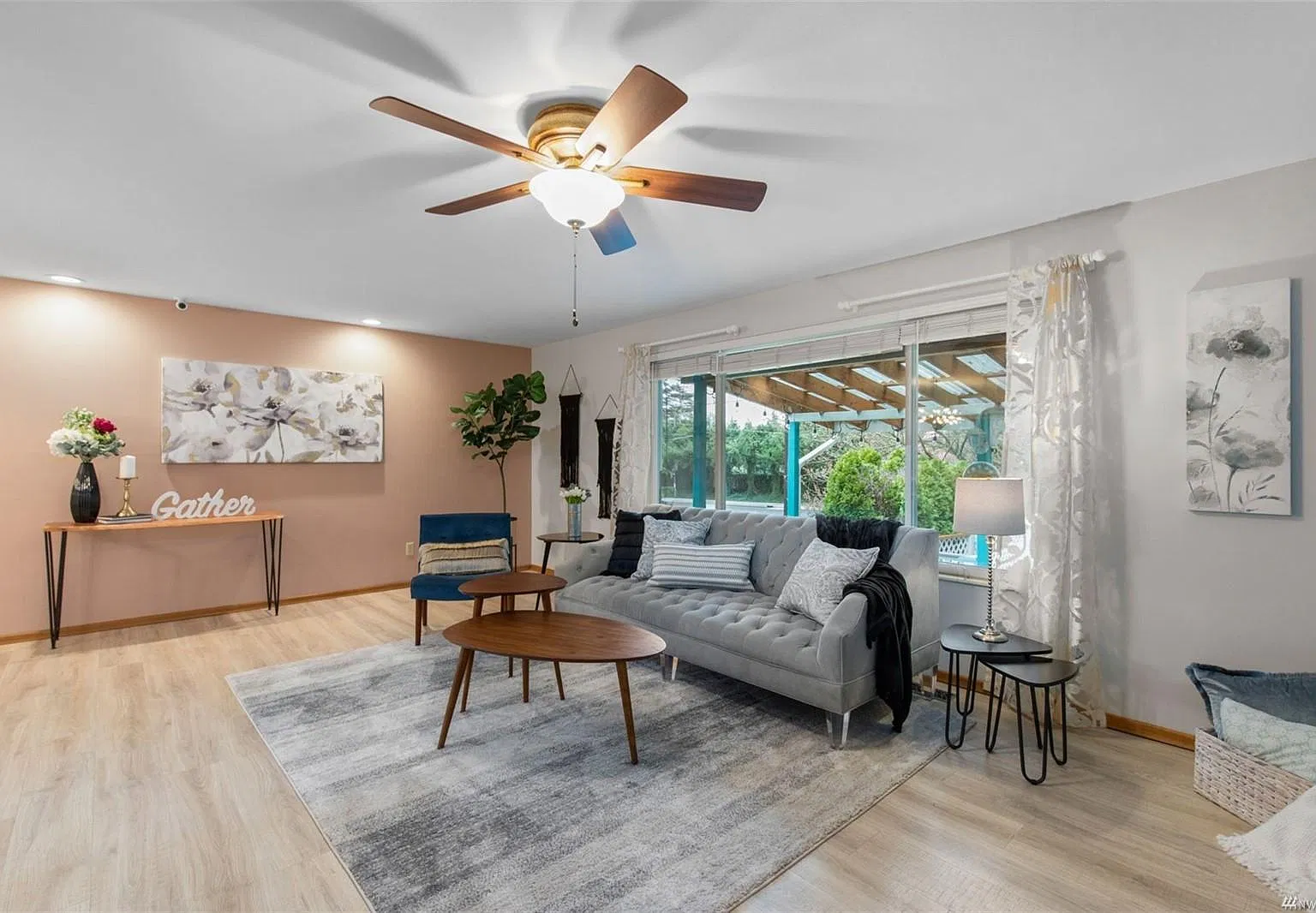 3 bed, 2354 sqft, $2,895 — Photo 2