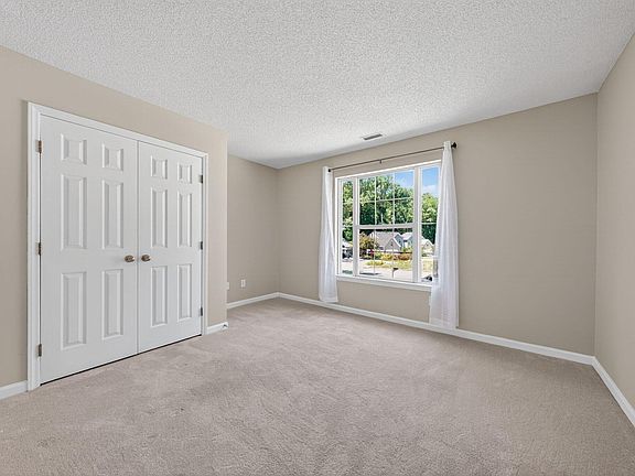 5th image of 6804 Broome Bay Ct