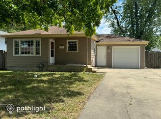 25 N Iowa Ave, Addison, IL 60101