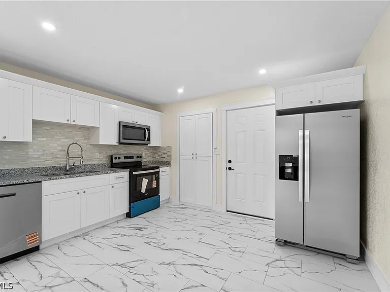 27160 Chula Vista Dr — Photo 4