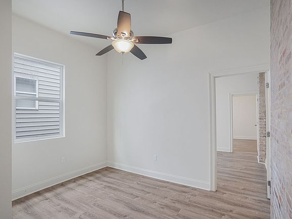 4th image of 1721-23 France Ave #1723