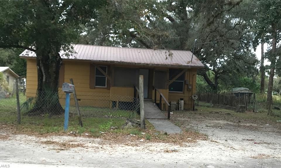 2nd image of 840 Kissimmee Ave
