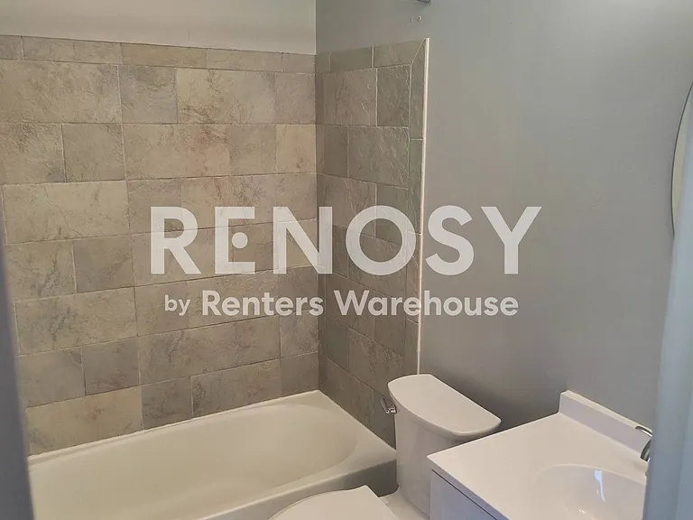 13817 Amberfield Ct — Photo 3