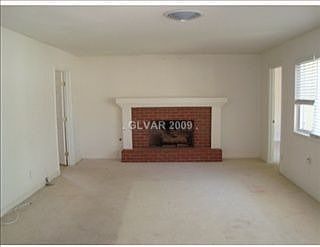 3rd image of 120 Stonewood Ct