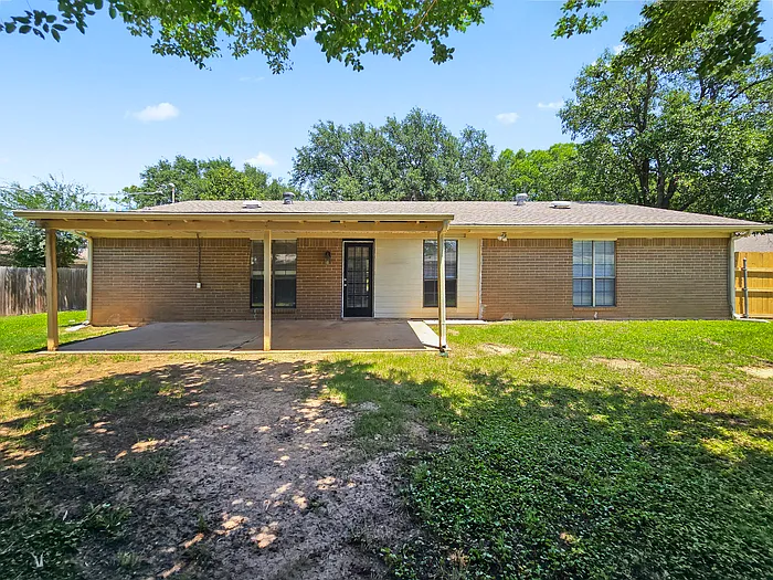 1612 Cindy Ct — Photo 16