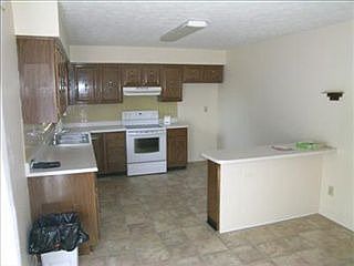 2nd image of 3816 Plantation Dr