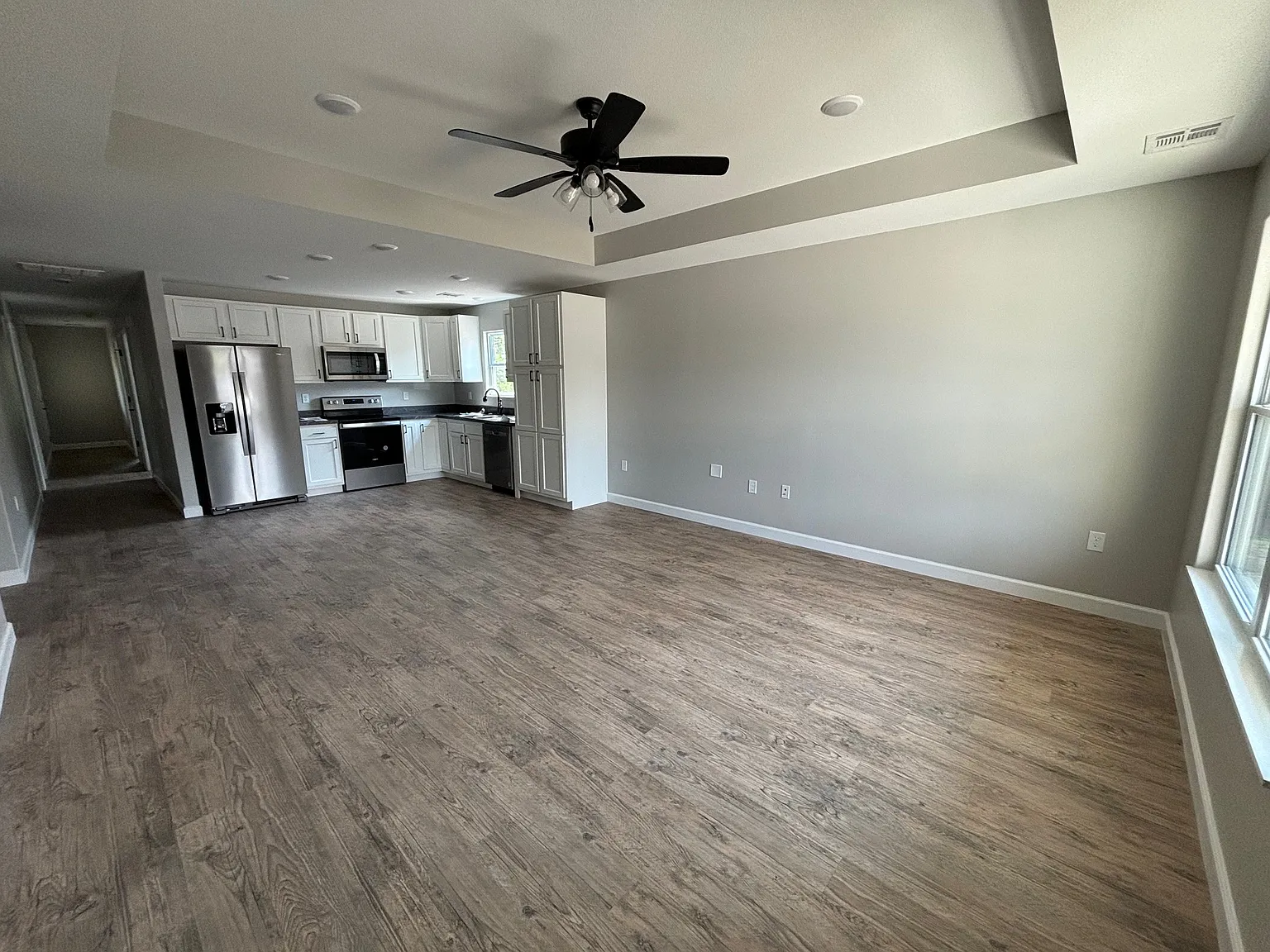 3 bed, $1,750 — Photo 2