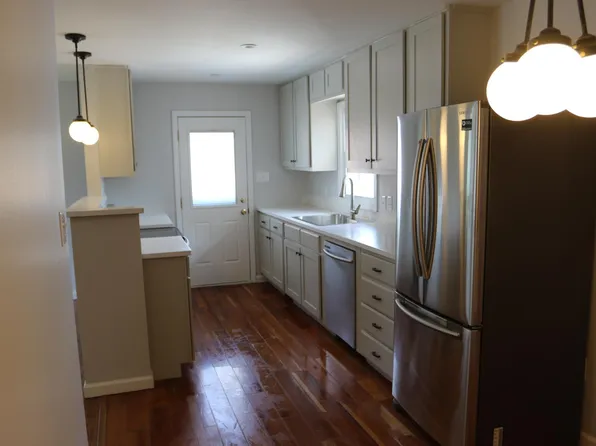 218 Walker St, Lexington, VA 24450