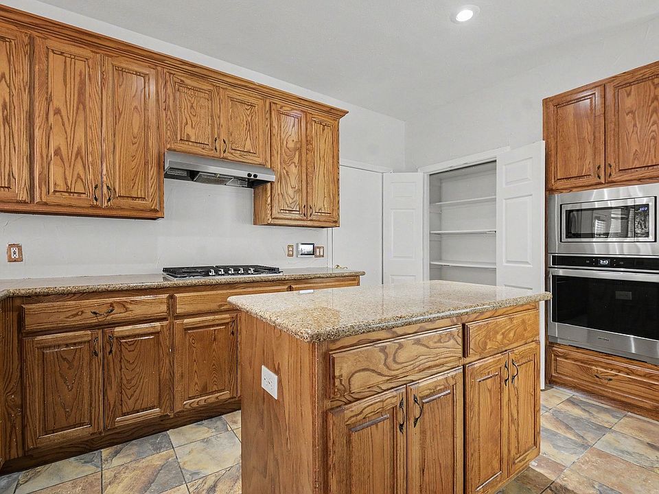 7633 Brownley Pl, Plano, TX 75025 | Zillow