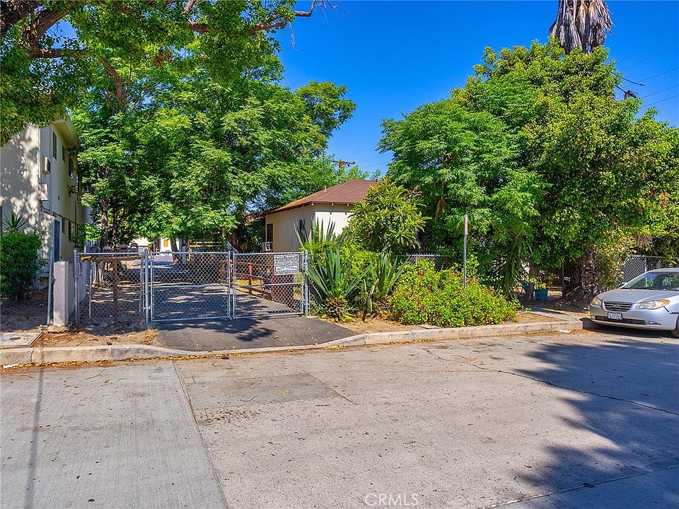 1st image of 5150 Riverton Ave #44