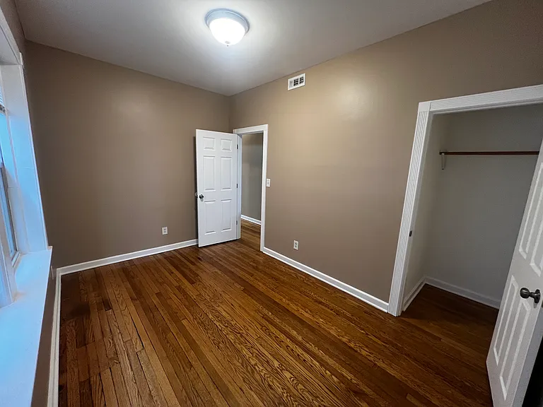 735 N Hamlin Ave #1 — Photo 14