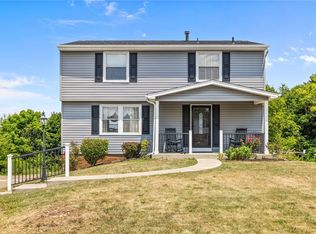 128 Scottsdale Dr, Coraopolis, PA 15108