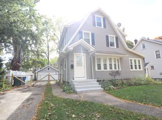 89 Collingwood Dr, Rochester, NY 14621