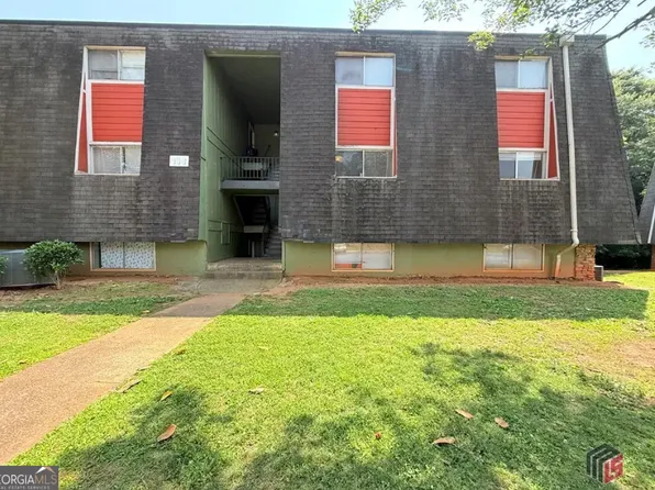 182 Viking Ct APT 3, Athens, GA 30605