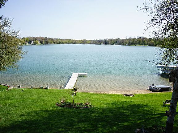 3rd image of 4199 Northshore Dr