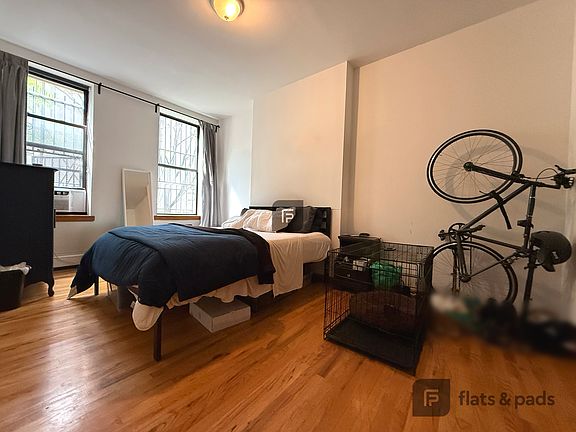 4th image of 742 Franklin Ave #2A