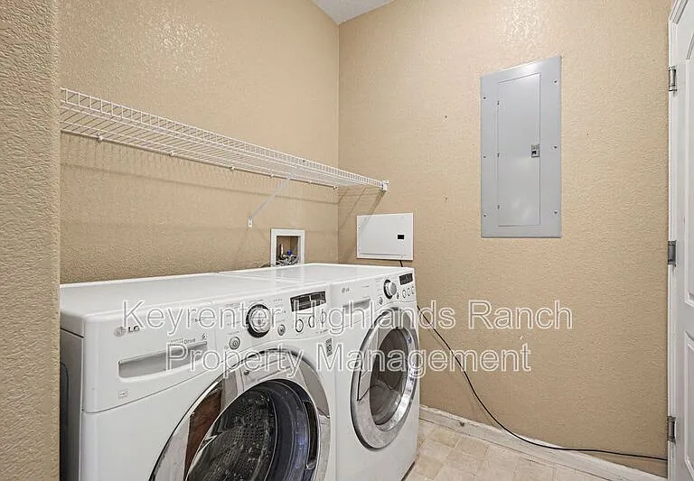 8546 Gold Peak Ln #B — Photo 18