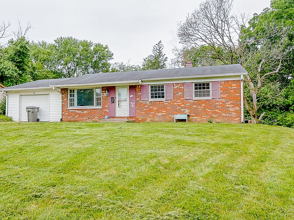 3rd image of 2504 Beechcrest Dr
