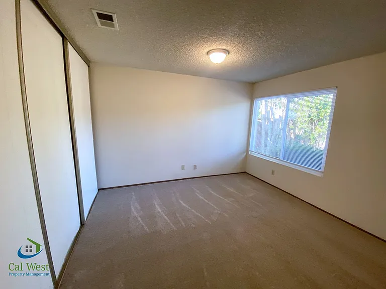 421 Gwinn Ct — Photo 16