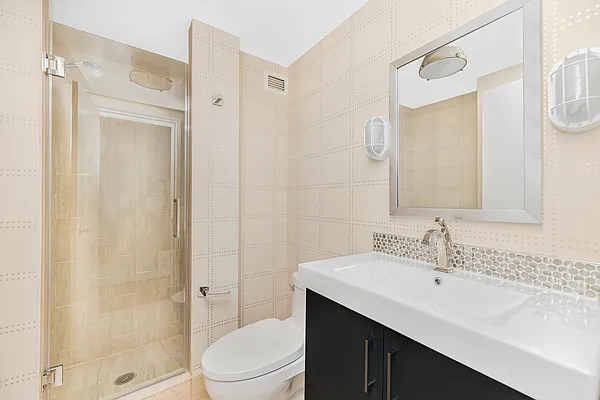 Rented by Brown Harris Stevens | media 33