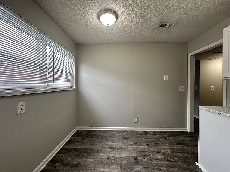 Park Place North Apartment Homes — Photo 11