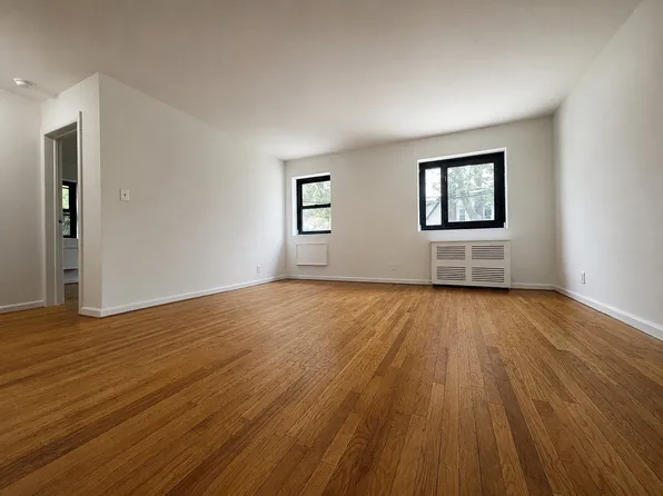 (undisclosed Address), Bayside, NY 11361
