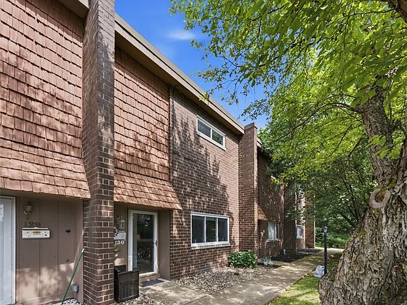 3rd image of 130 Rivermont Ct