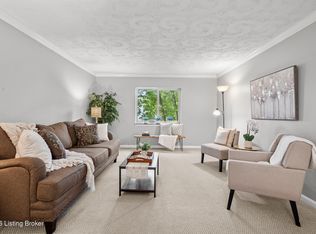 4875 Sherburn Ln Unit 2J, Louisville, KY 40207