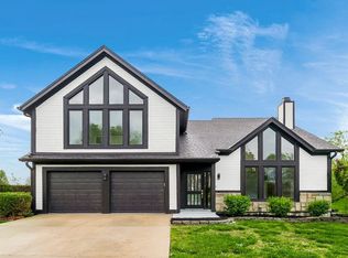 116 E Colleen Dr, Gardner, KS 66030