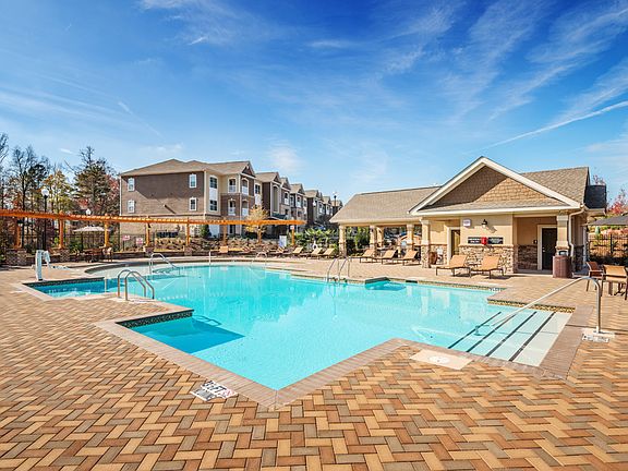 2nd image of 10022 Meadow Chase Dr #05-303