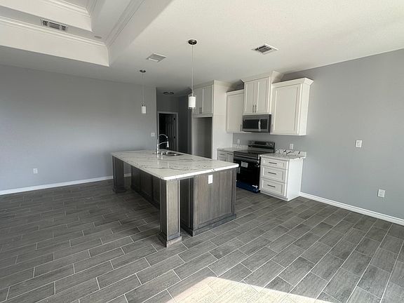 4th image of 328 Lenawee Ave