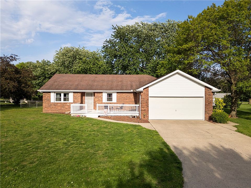 3639 Whittier Ln, Danville, IL 61832 | Zillow