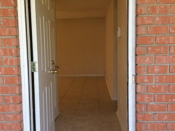5th image of 141 Yucatan Dr