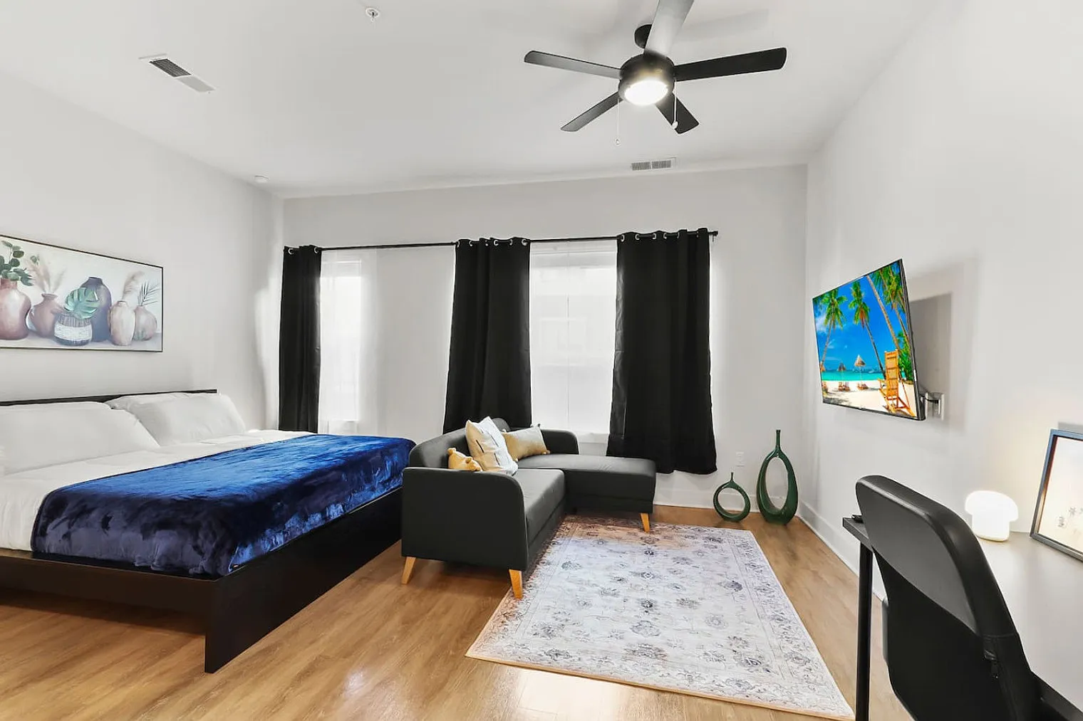 Studio, 1.0 bath, 602 sqft, $3,556 — Photo 1