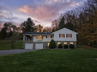 28 Fineview Dr, Deerfield, NY 13502