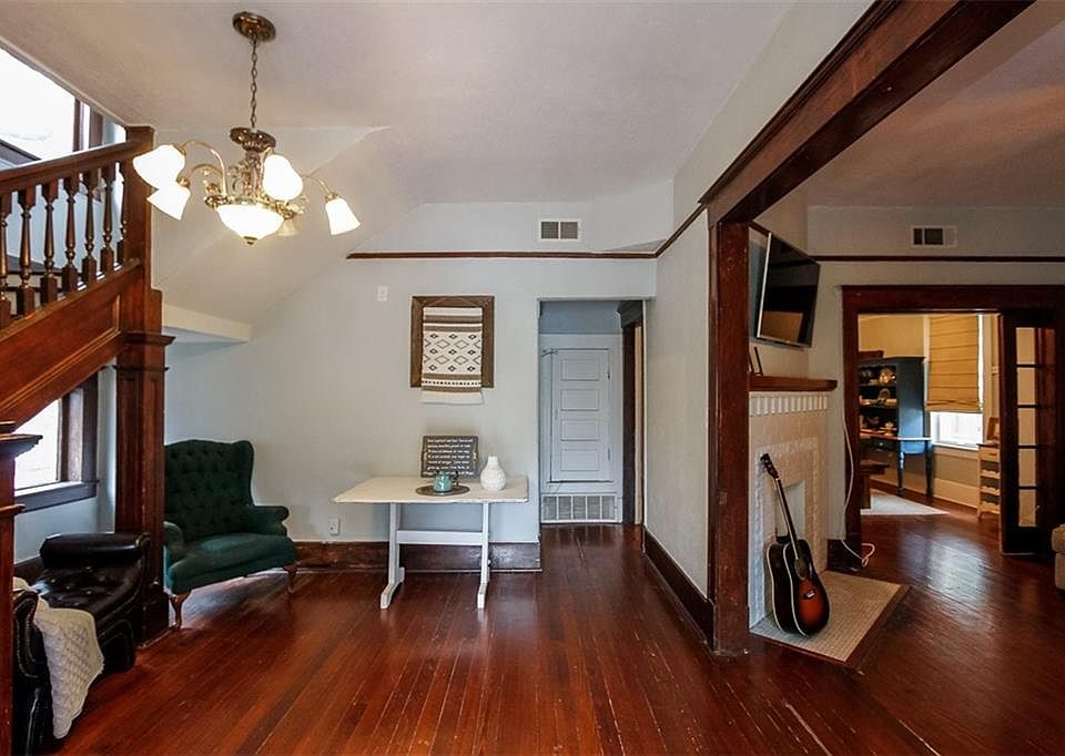 1st image of 1815 College Ave