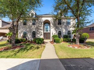 1422 Meadow Lakes Dr, Sugar Land, TX 77479