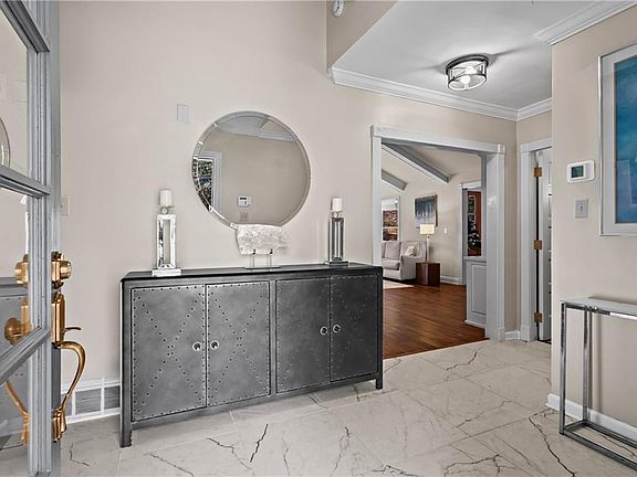 4th image of 1215 Sheridan Rd NE